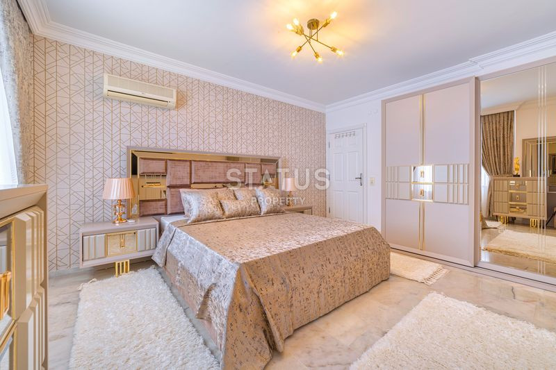 Просторная квартира 2+1 с дизайнерским ремонтом 50м от моря в Махмутларе, 125 м2. фото 22