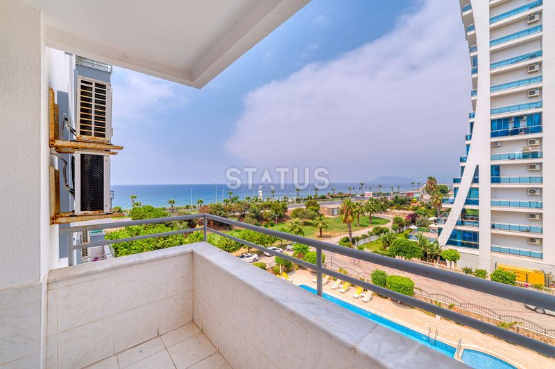 Просторная квартира 2+1 с дизайнерским ремонтом 50м от моря в Махмутларе, 125 м2. фото 24