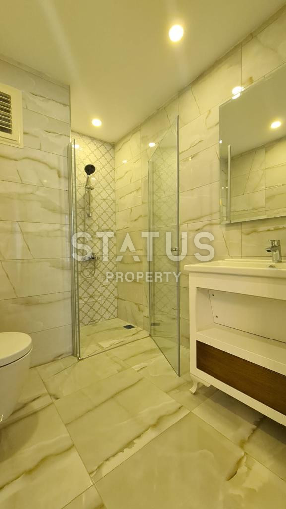 Трёхкомнатная меблированная квартира в 250м от моря в Каргыджаке. 120м2 фото 18