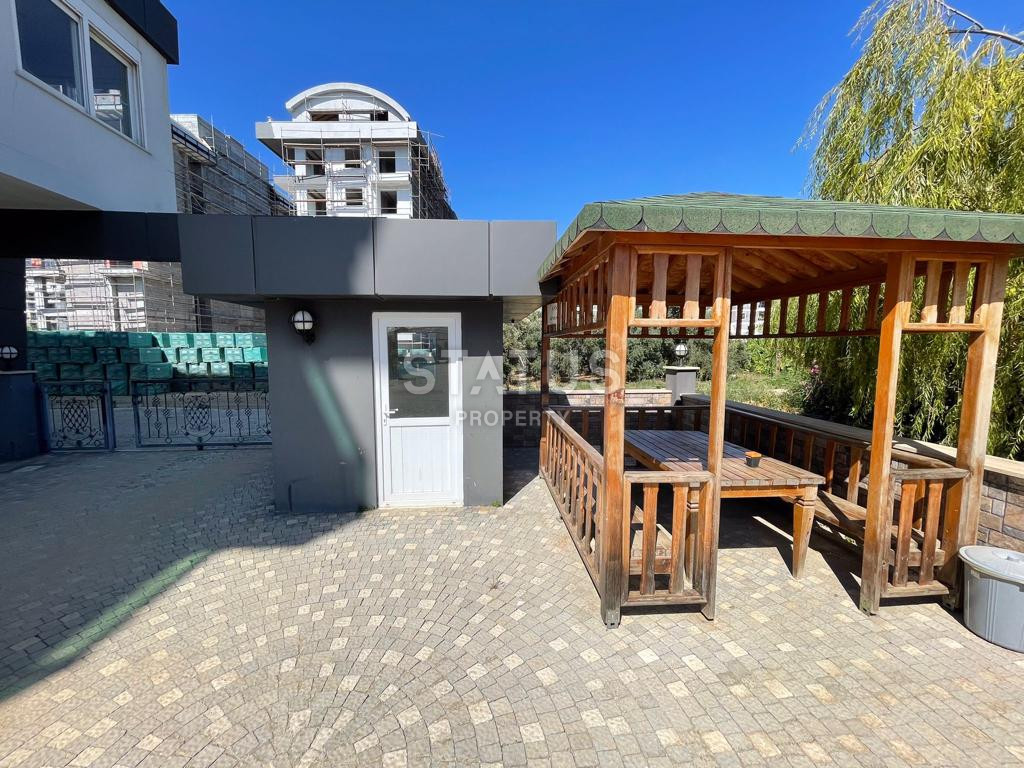 Трёхкомнатная меблированная квартира в 250м от моря в Каргыджаке. 120м2 фото 22