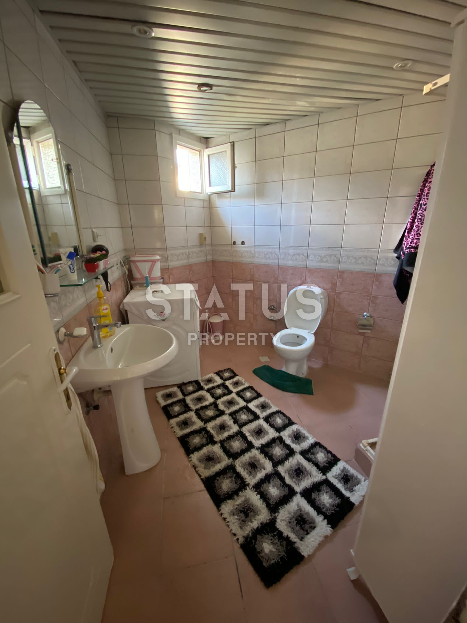 Spacious 2+1 within walking distance from Cleopatra beach. 130m2 фото 4