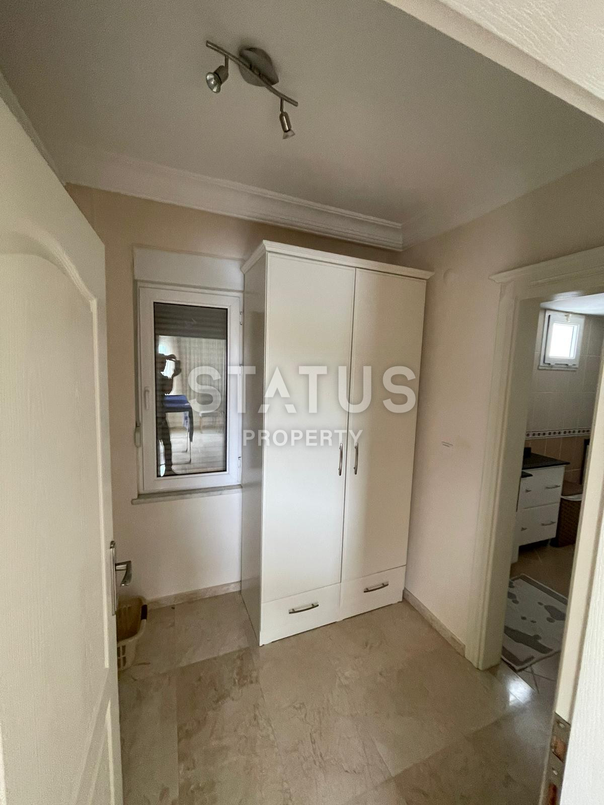 Трёхкомнатная меблированная квартира в 800м от моря в Демирташе. 160м2 фото 2