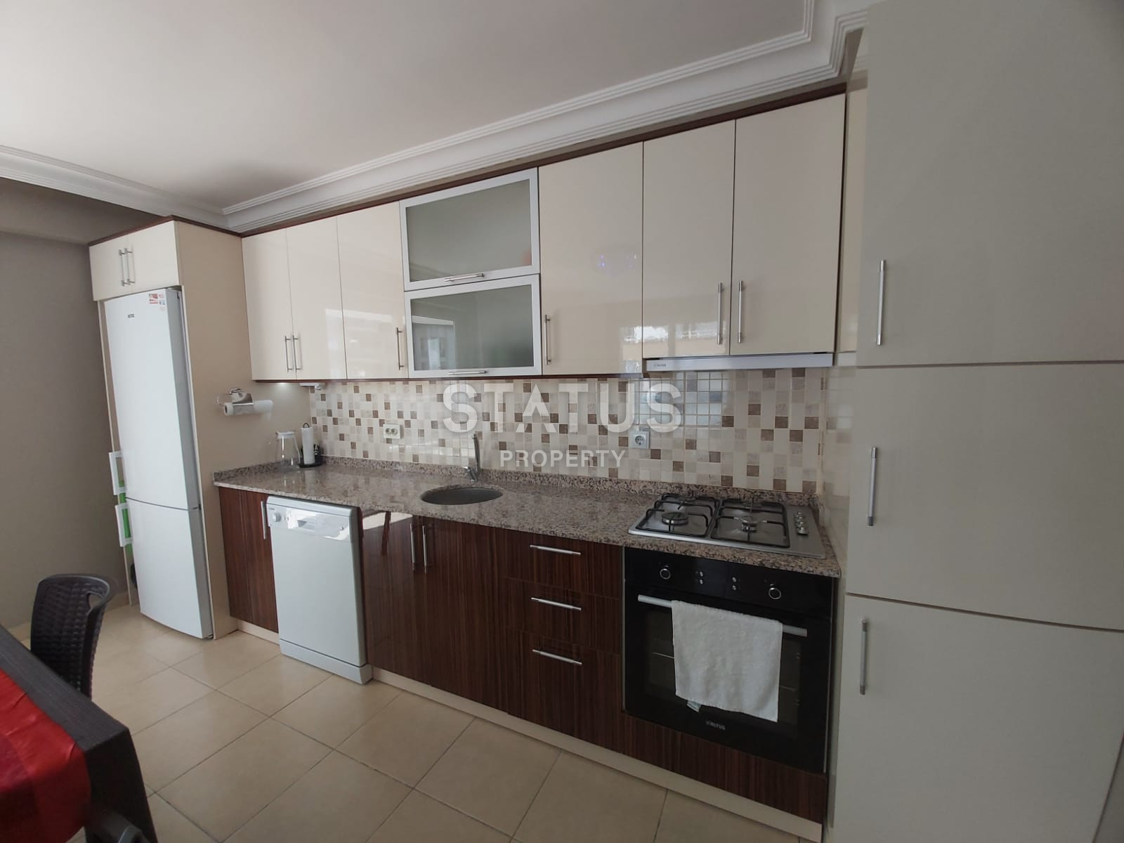 Three-room furnished apartment with a favorable location in Mahmutlar. 120m2 фото 4