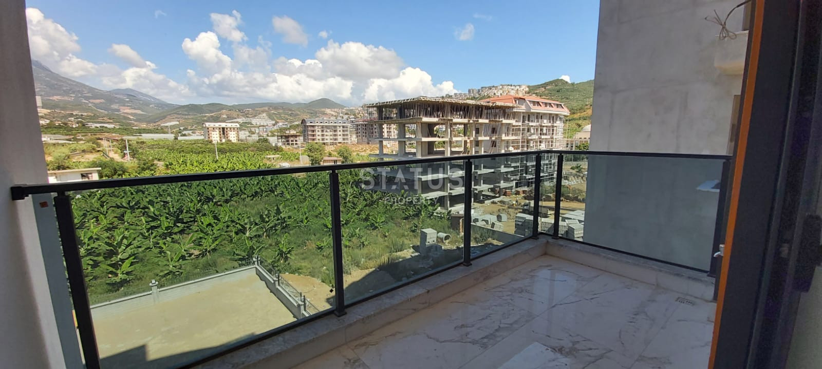 One-bedroom apartment in a residential complex in front of delivery in Kargicak. 50m2 фото 7