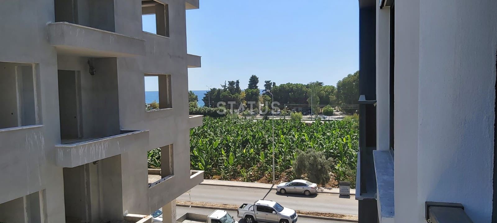 One-bedroom apartment in a residential complex in front of delivery in Kargicak. 50m2 фото 9