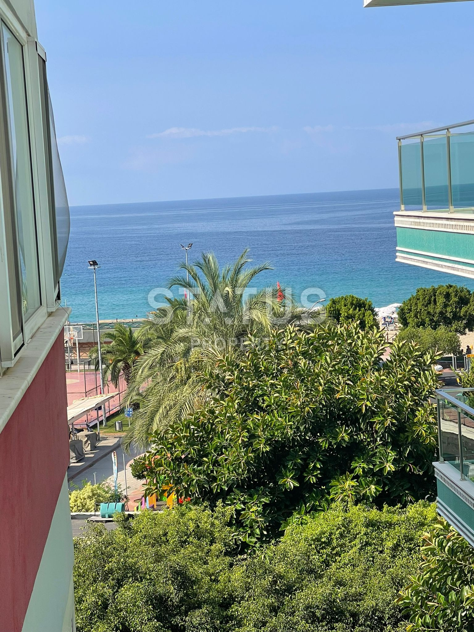 Трёхкомнатная меблированная квартира на пляже Клеопатра с прямым видом на море. 120м2 фото 10