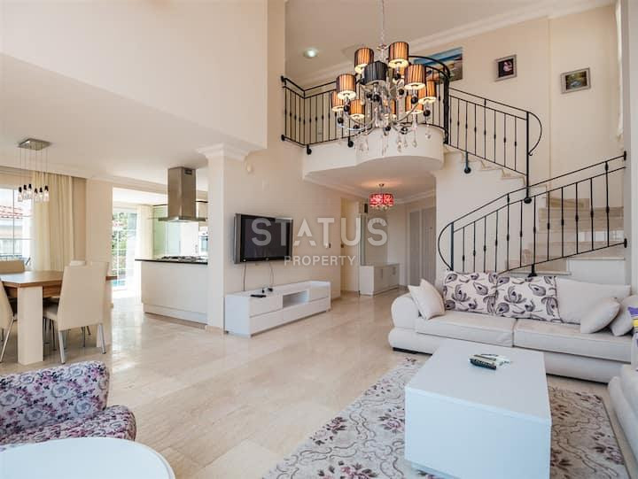 Светлая уютная вилла 4+1 в предгорье Аланьи в ТЕПЕ. 280м2 фото 4