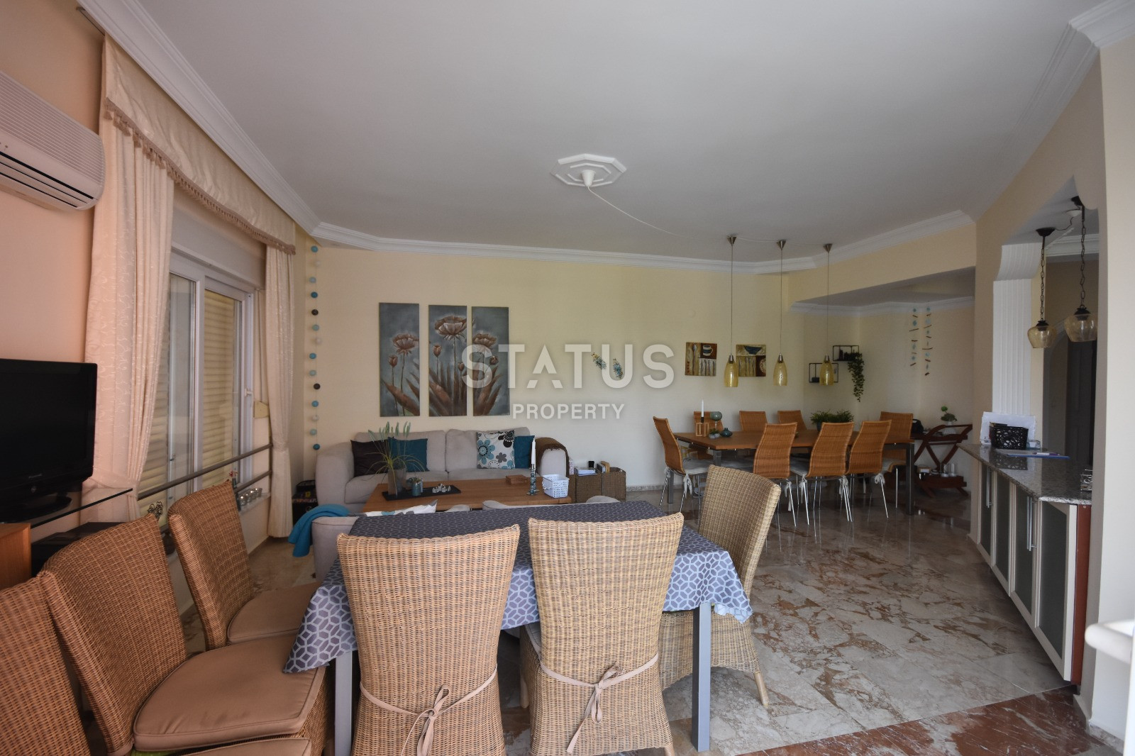 Three-room furnished apartment in the first coastline in Mahmutlar. 115m2 фото 4