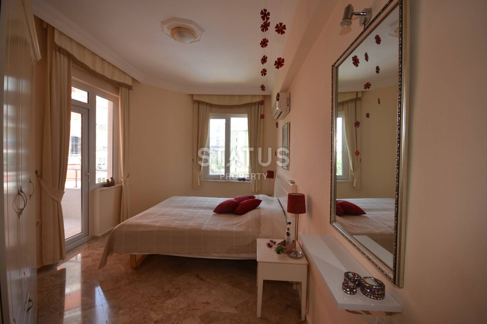 Three-room furnished apartment in the first coastline in Mahmutlar. 115m2 фото 16