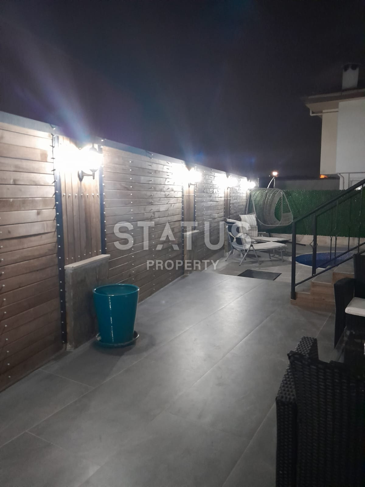 Three-level furnished villa with infrastructure in OBA. 352m2 фото 3