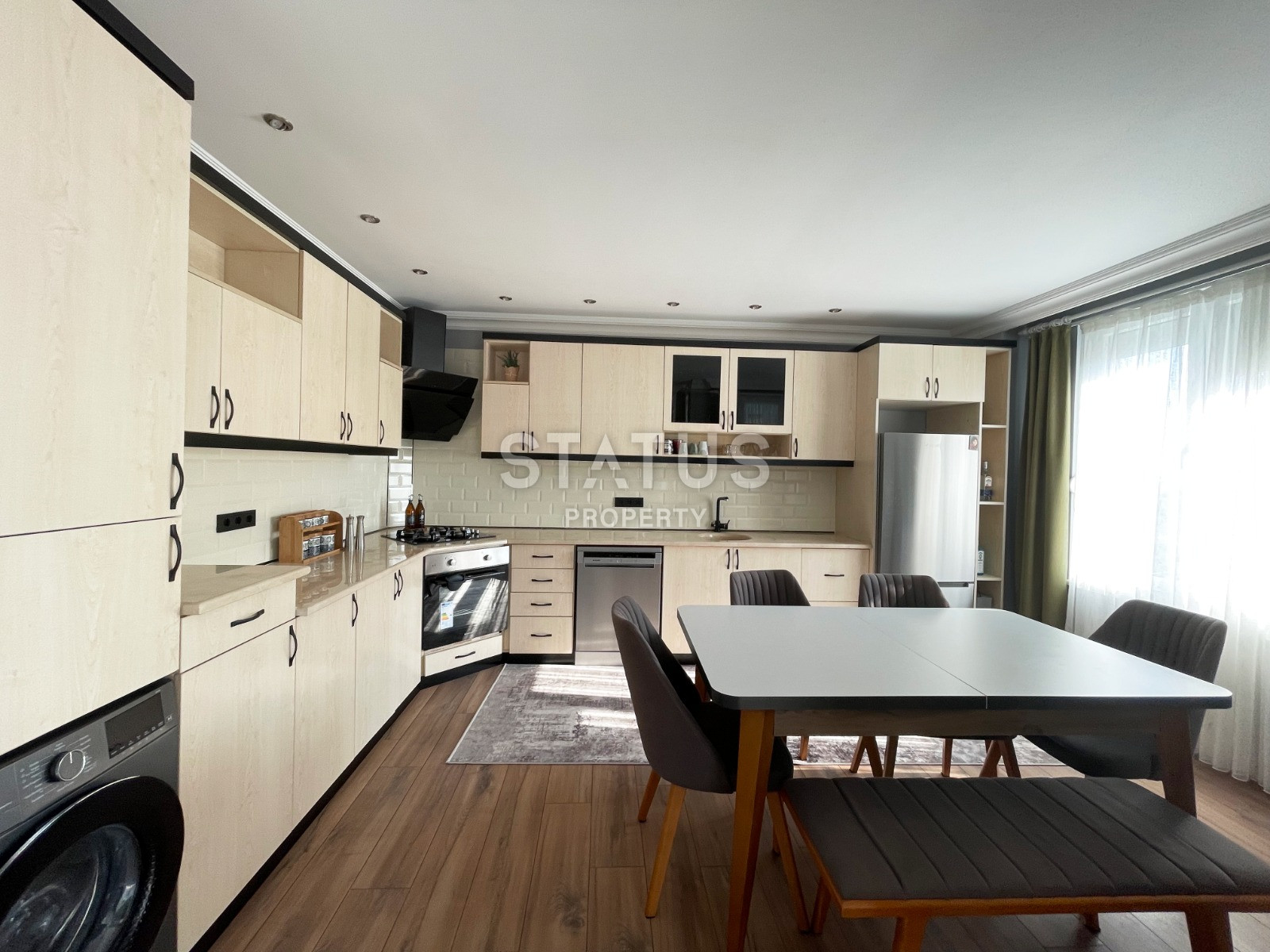 Three-level furnished villa with infrastructure in OBA. 352m2 фото 5