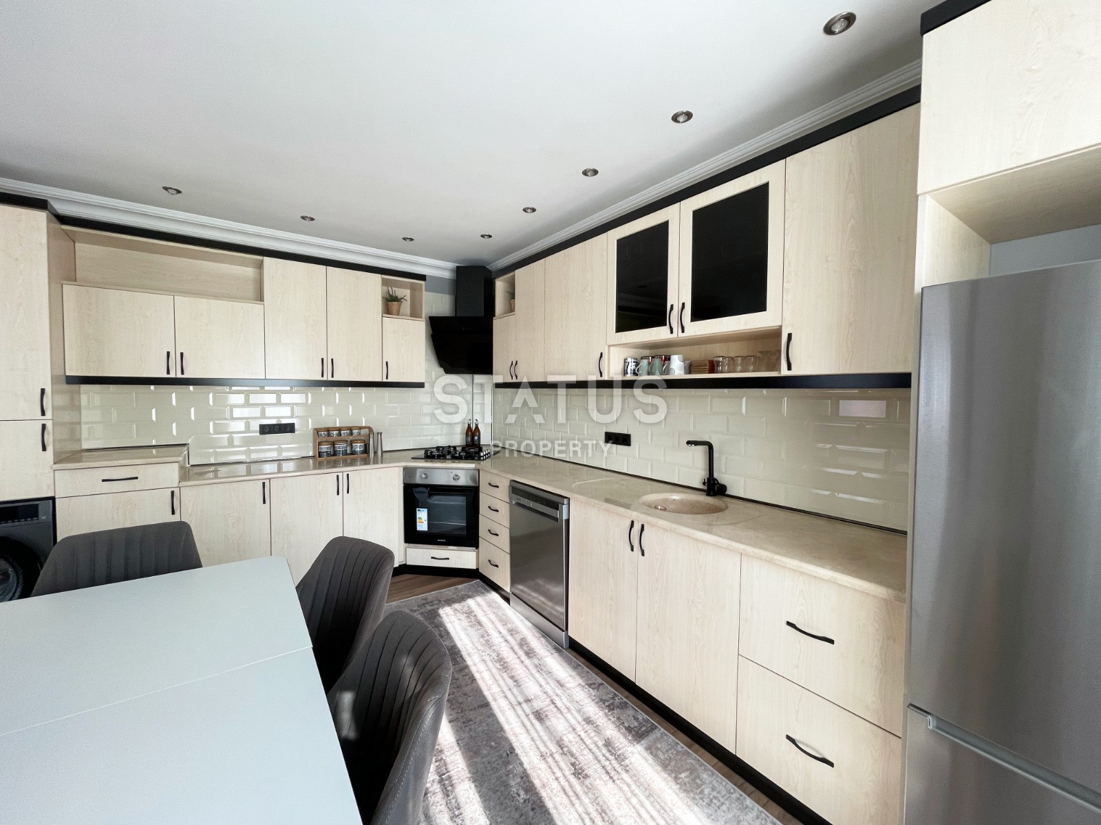 Three-level furnished villa with infrastructure in OBA. 352m2 фото 15