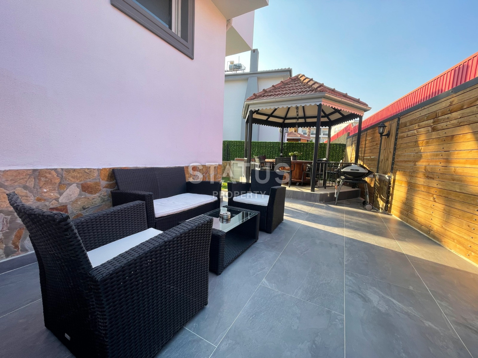 Three-level furnished villa with infrastructure in OBA. 352m2 фото 38