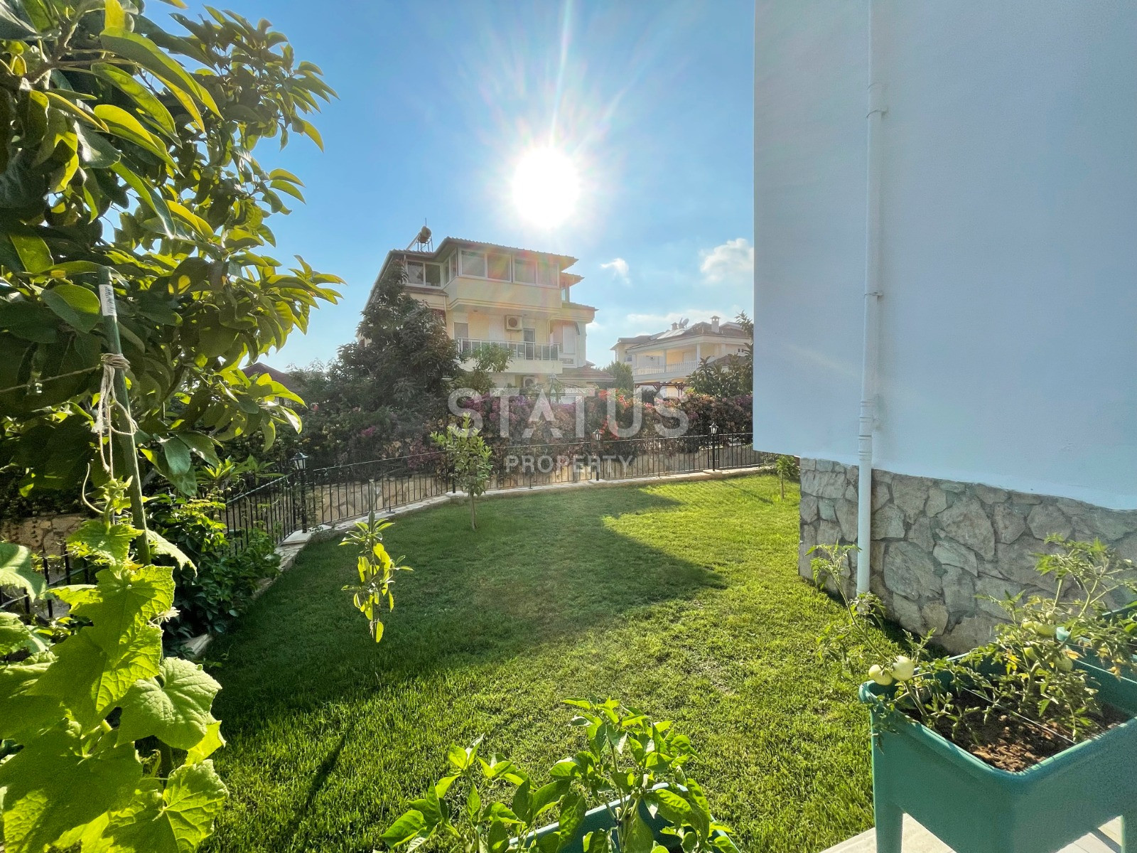 Three-level furnished villa with infrastructure in OBA. 352m2 фото 41