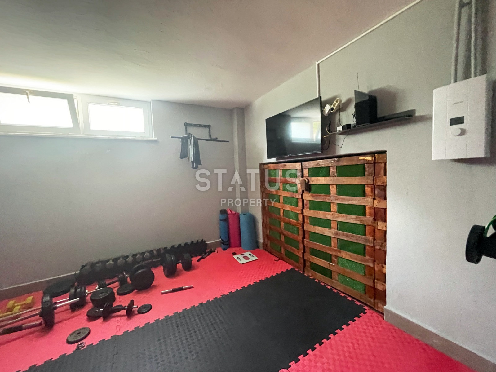 Three-level furnished villa with infrastructure in OBA. 352m2 фото 51