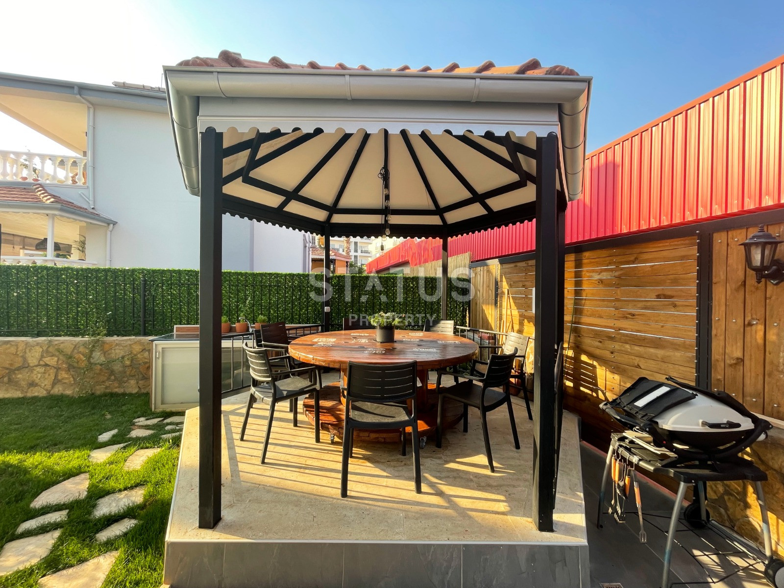 Three-level furnished villa with infrastructure in OBA. 352m2 фото 59