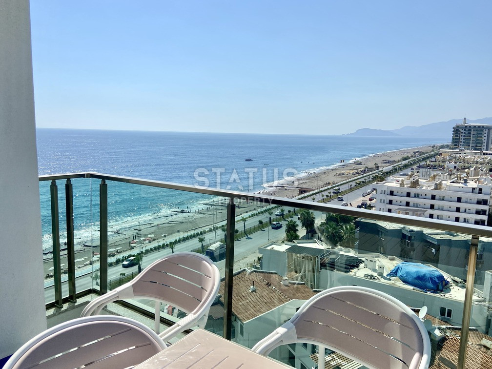 Уютная светлая трёхкомнатная квартира в первой береговой линии в Махмутларе. 85м2 фото 26