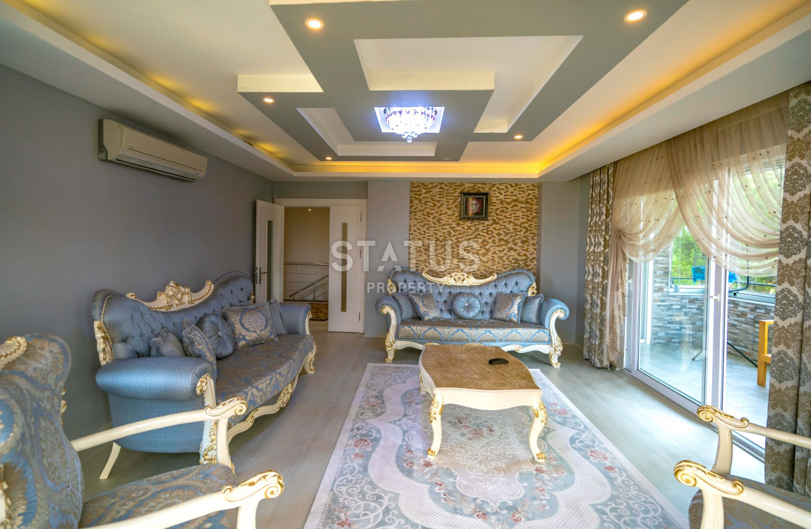 Огромный садовый дуплекс на первой береговой линии в Кестеле. фото 3