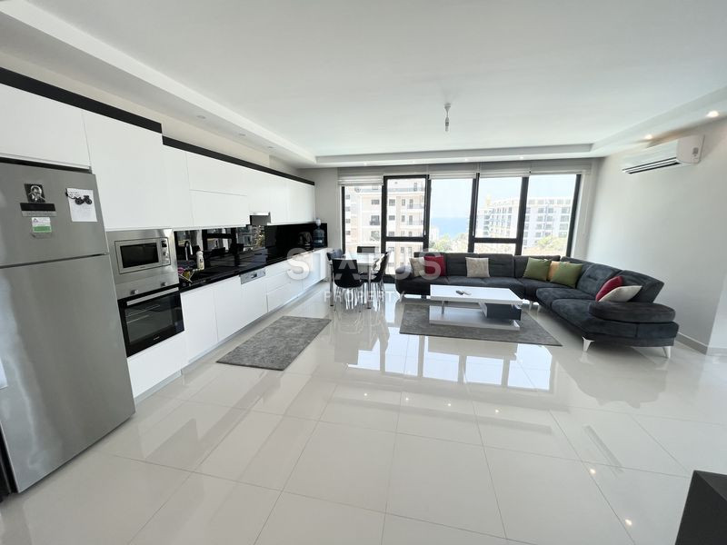 Трёхкомнатная меблированная квартира в 200м от моря в Каргыджаке. 120м2 фото 10