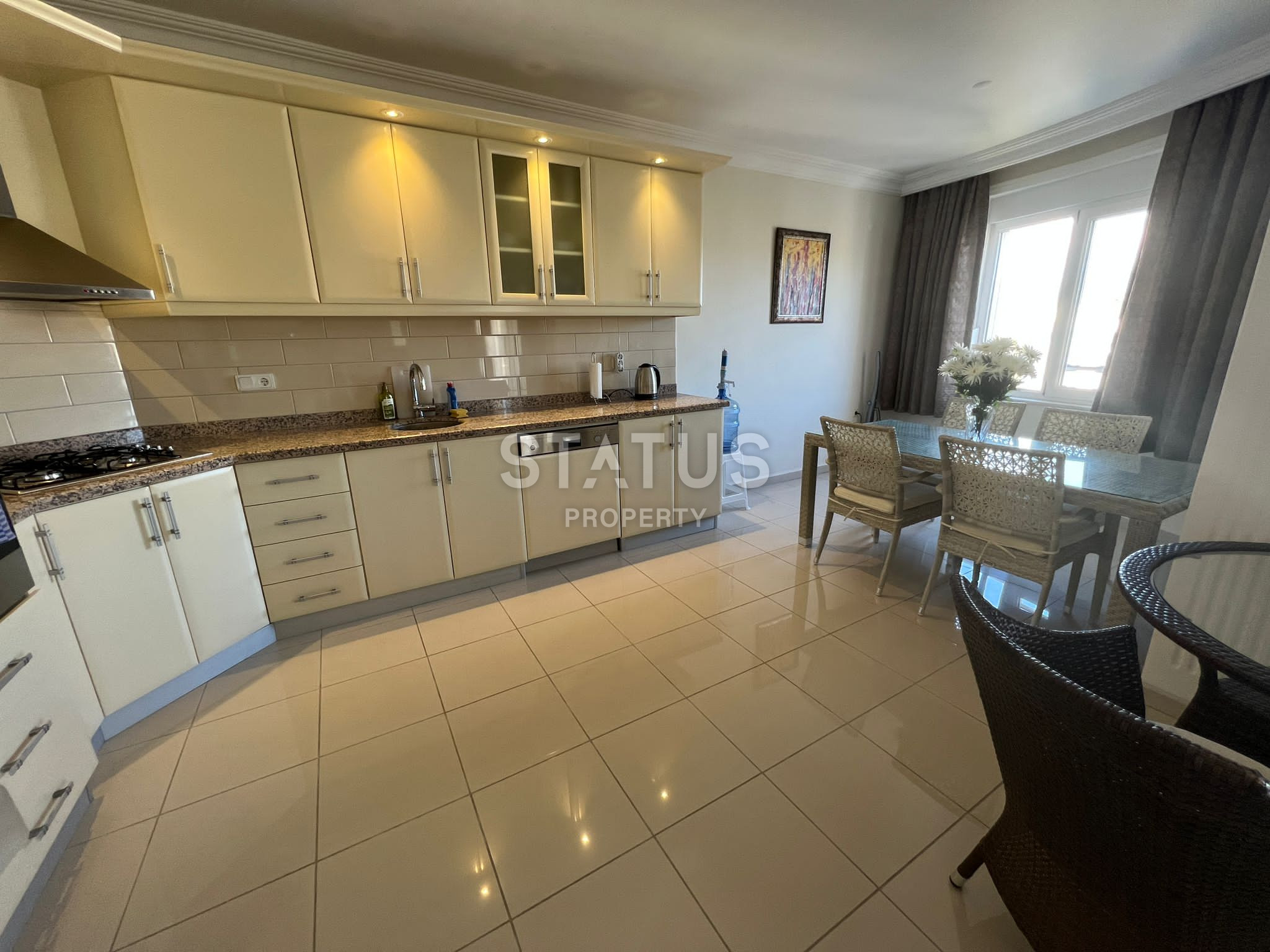 Меблированные апартаменты с видом на горы и море в Махмутларе. 210м2. фото 13