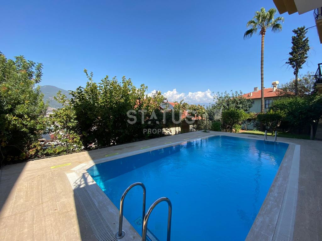 Трёхкомнатная меблированная квартира с видом на море и пляж Клеопатру. 100м2 фото 10