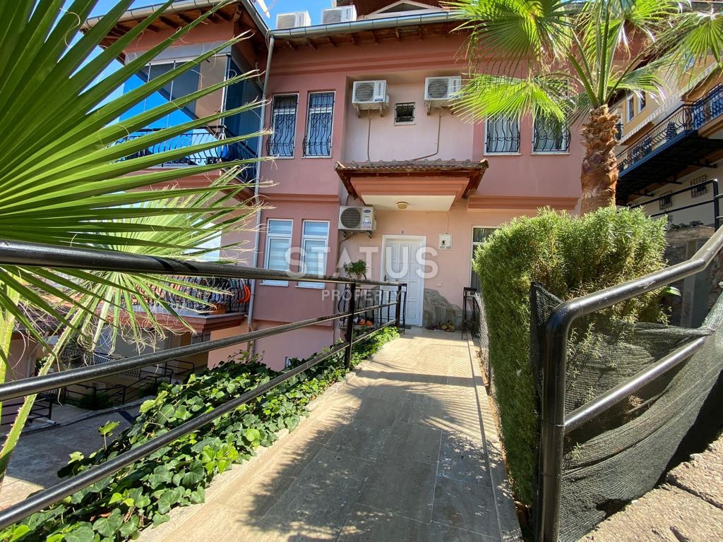 Трёхкомнатная меблированная квартира с видом на море и пляж Клеопатру. 100м2 фото 17