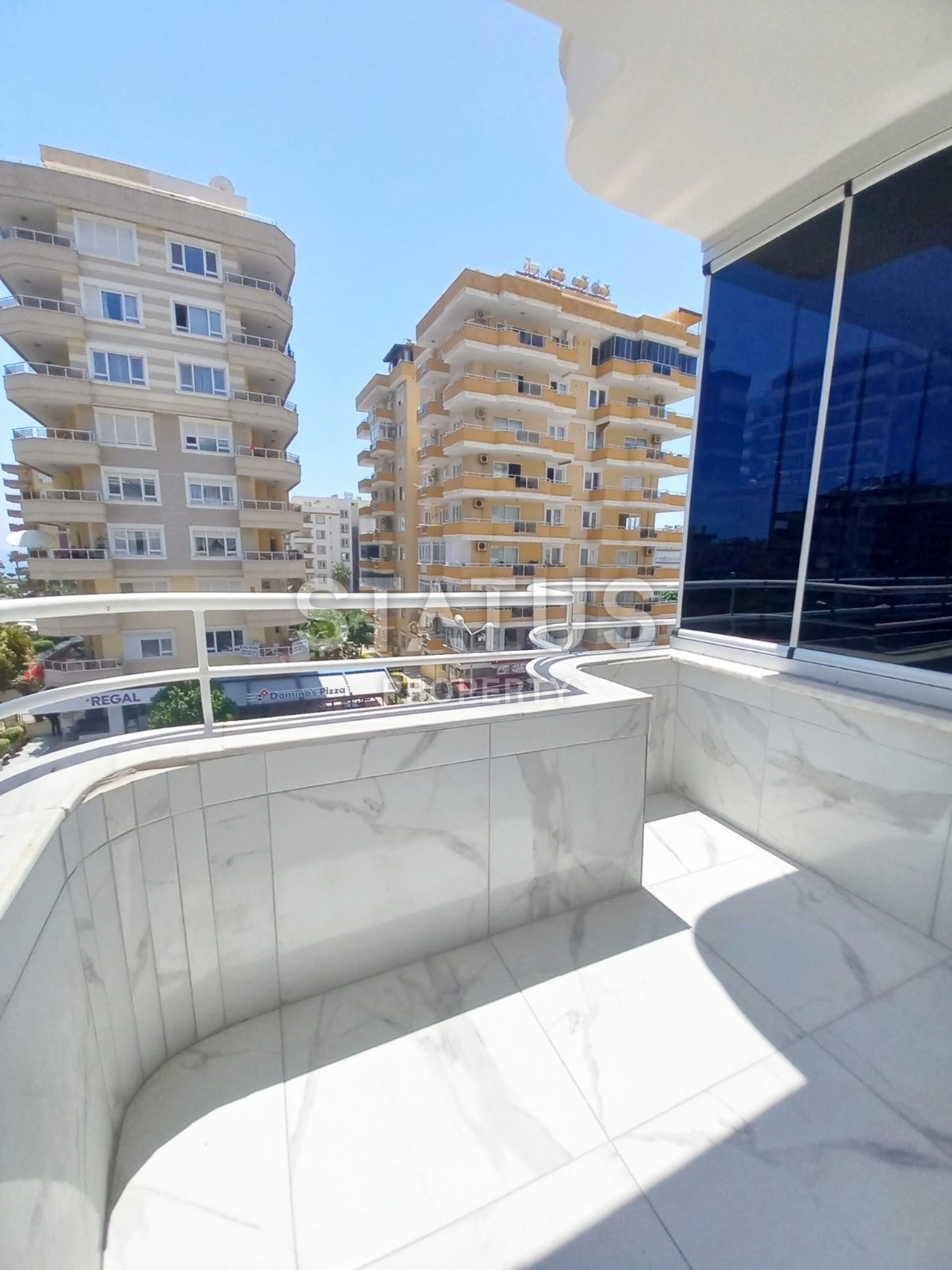 Апартаменты 4+1 в 200 метрах от моря по улице Барбаросса, р-н Махмутлар. 165м2. фото 5