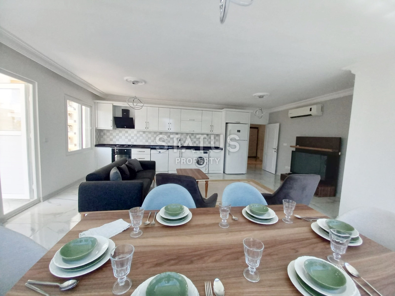 Апартаменты 4+1 в 200 метрах от моря по улице Барбаросса, р-н Махмутлар. 165м2. фото 15