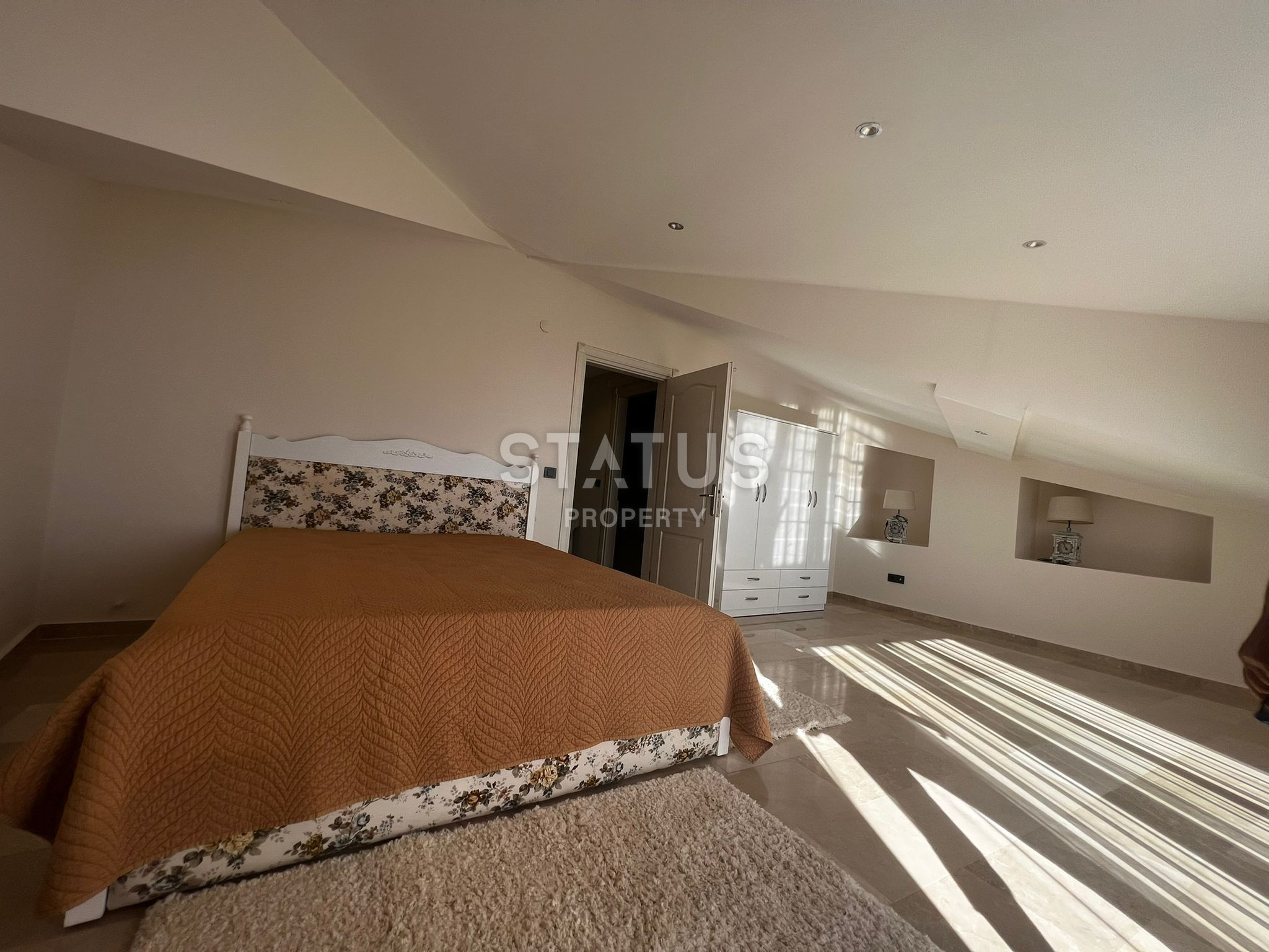 Status Property Company presents you a 3-room apartment 160m2 фото 7