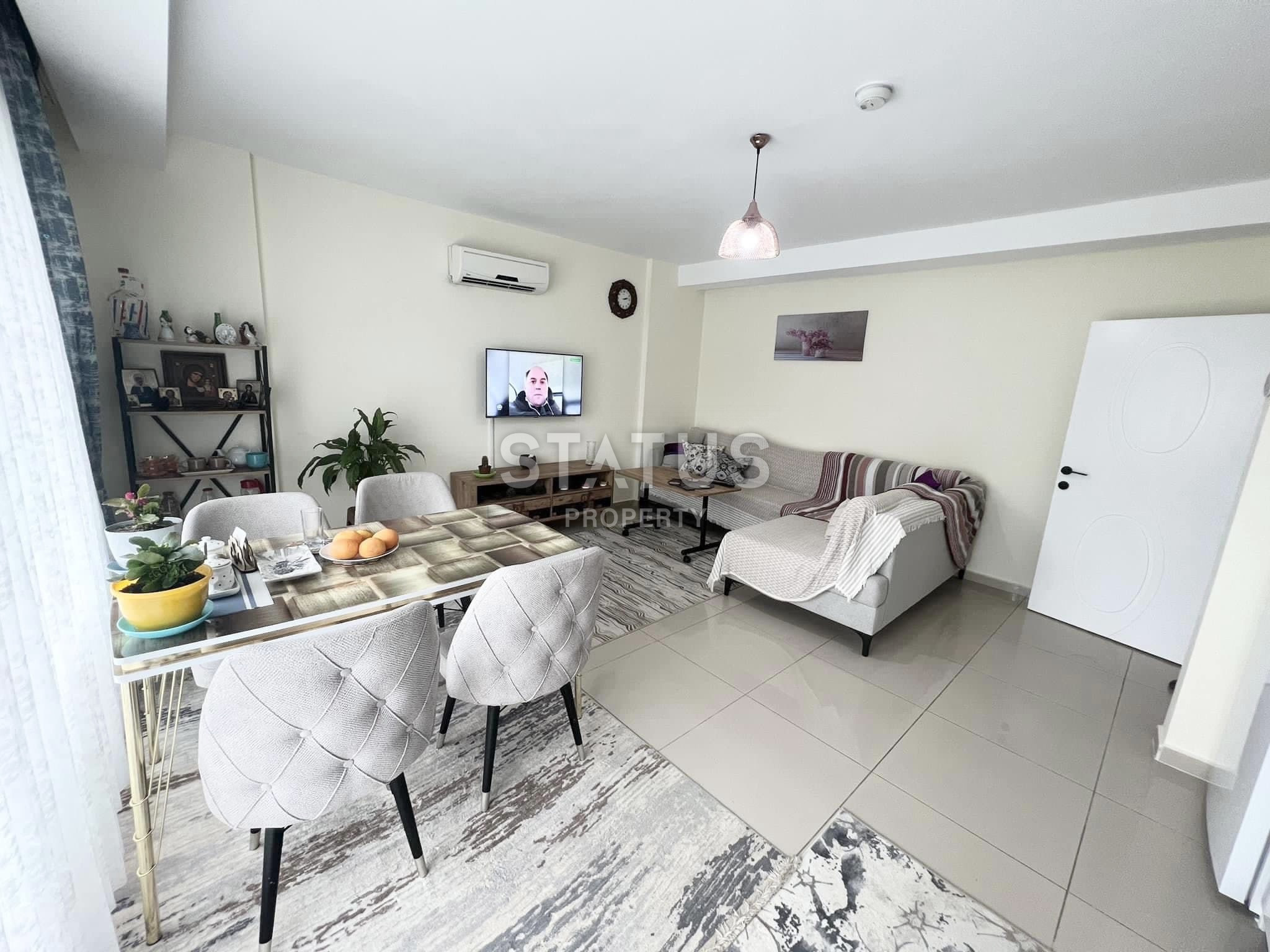 Меблированная квартира в 150 метрах от средиземного моря в Районе Кестель. 75 м2 фото 3