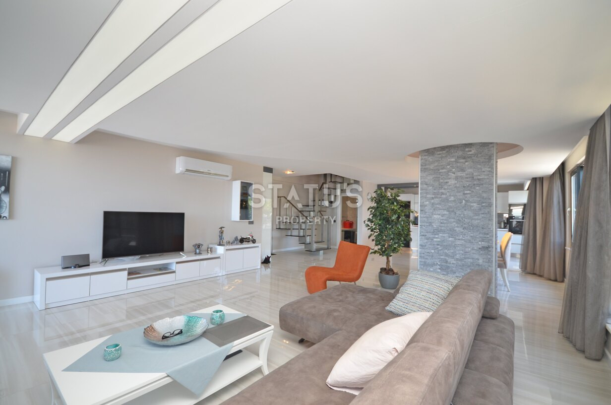 Шикарный пентхаус с видом на море в районе Каргыджак. 217м2. фото 9