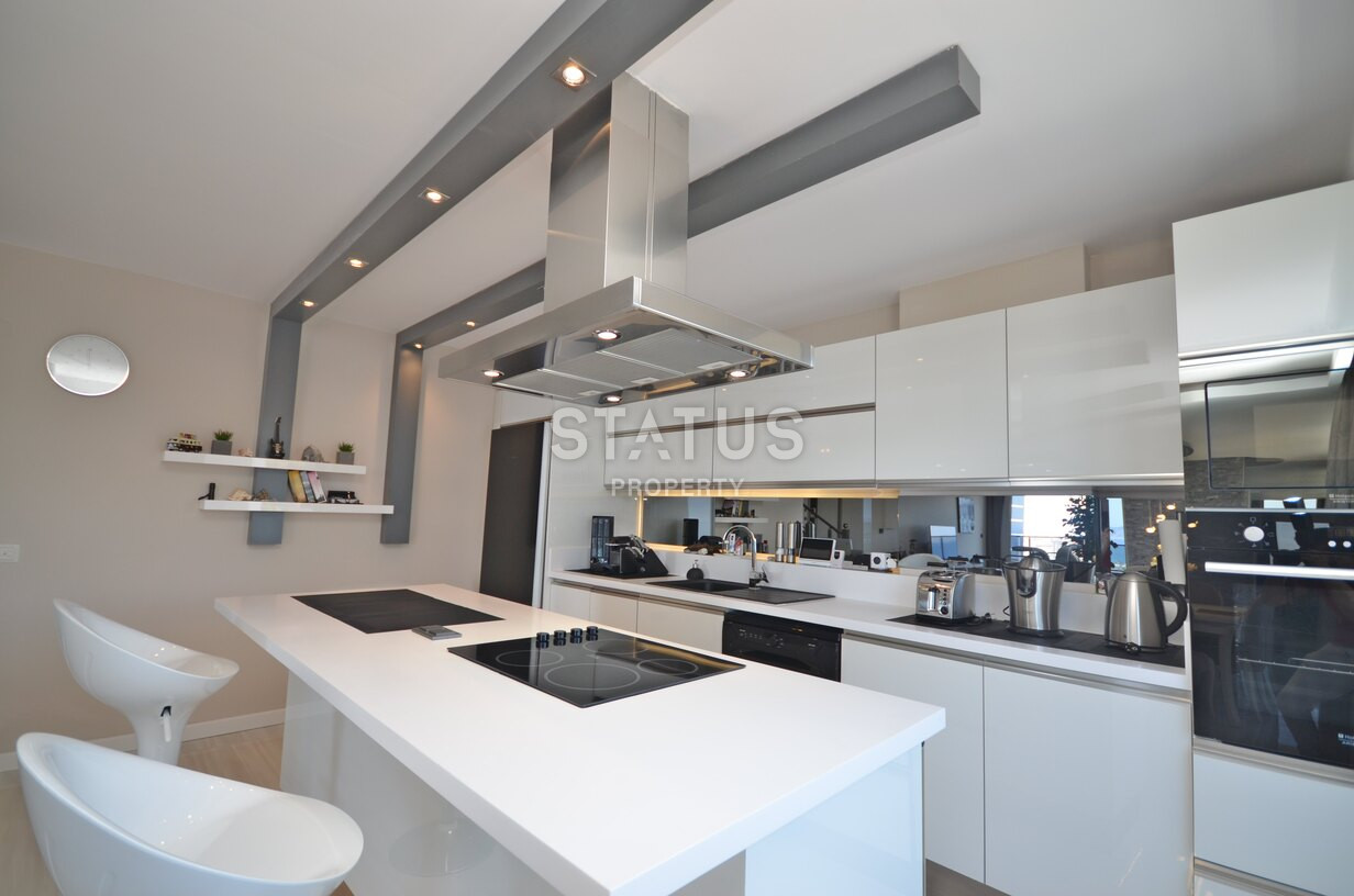 Шикарный пентхаус с видом на море в районе Каргыджак. 217м2. фото 11