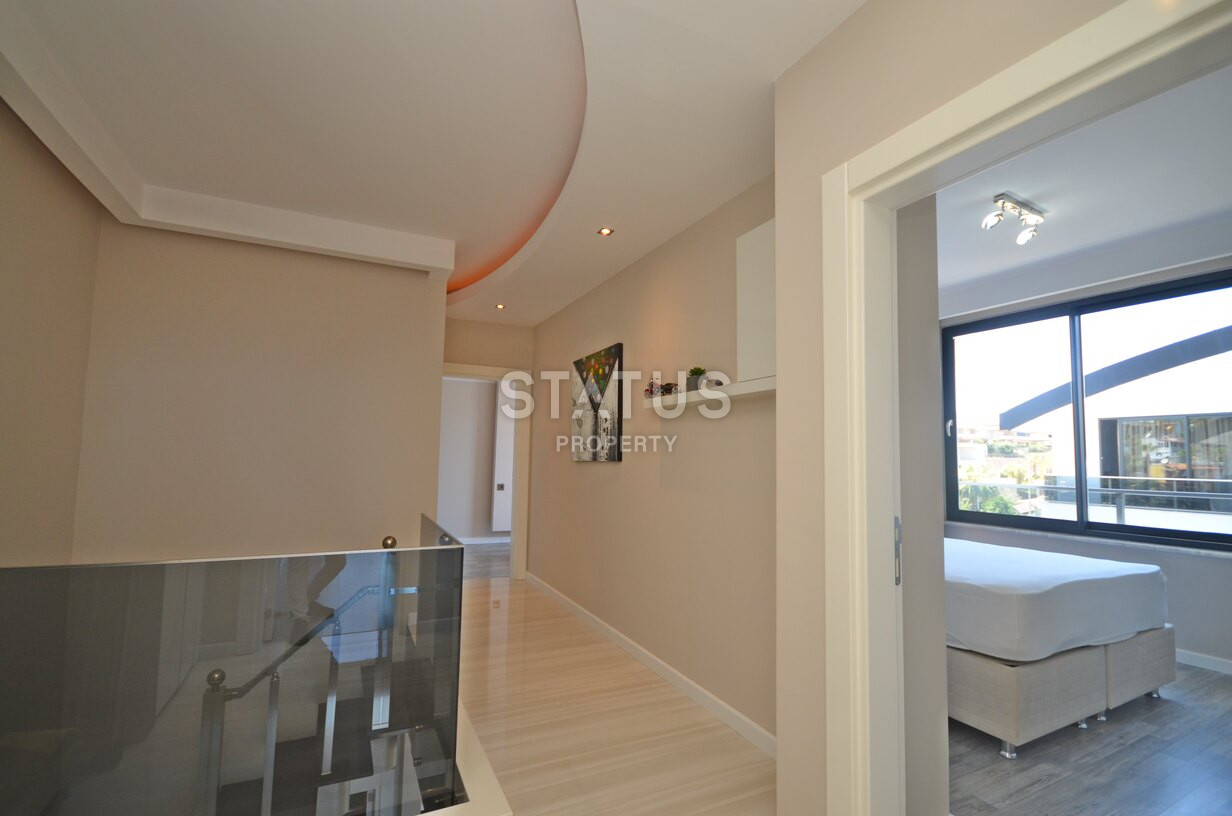 Шикарный пентхаус с видом на море в районе Каргыджак. 217м2. фото 16