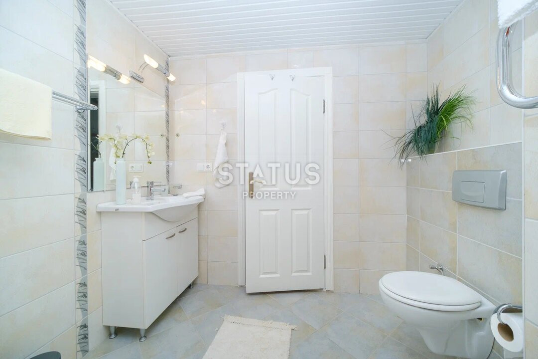 Меблированная квартира в легендарном комплексе в Джикджилли. 220 м2 фото 29