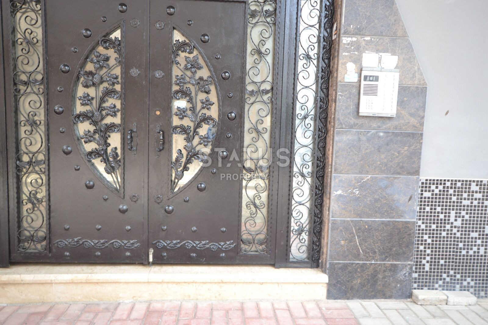 Четырёхкомнатная меблированная квартира в первой береговой линии на пляже Клеопатра, 125м2 фото 13