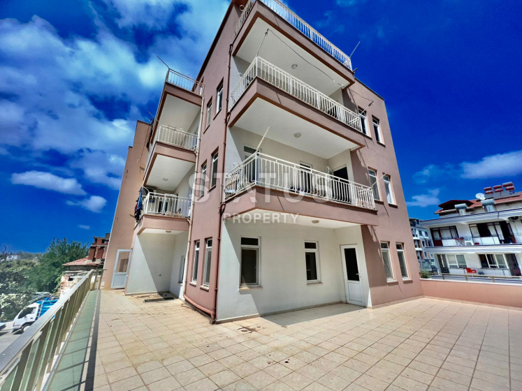 Квартира 3+1 в доме городского типа в Газипаше, 180м2 фото 1