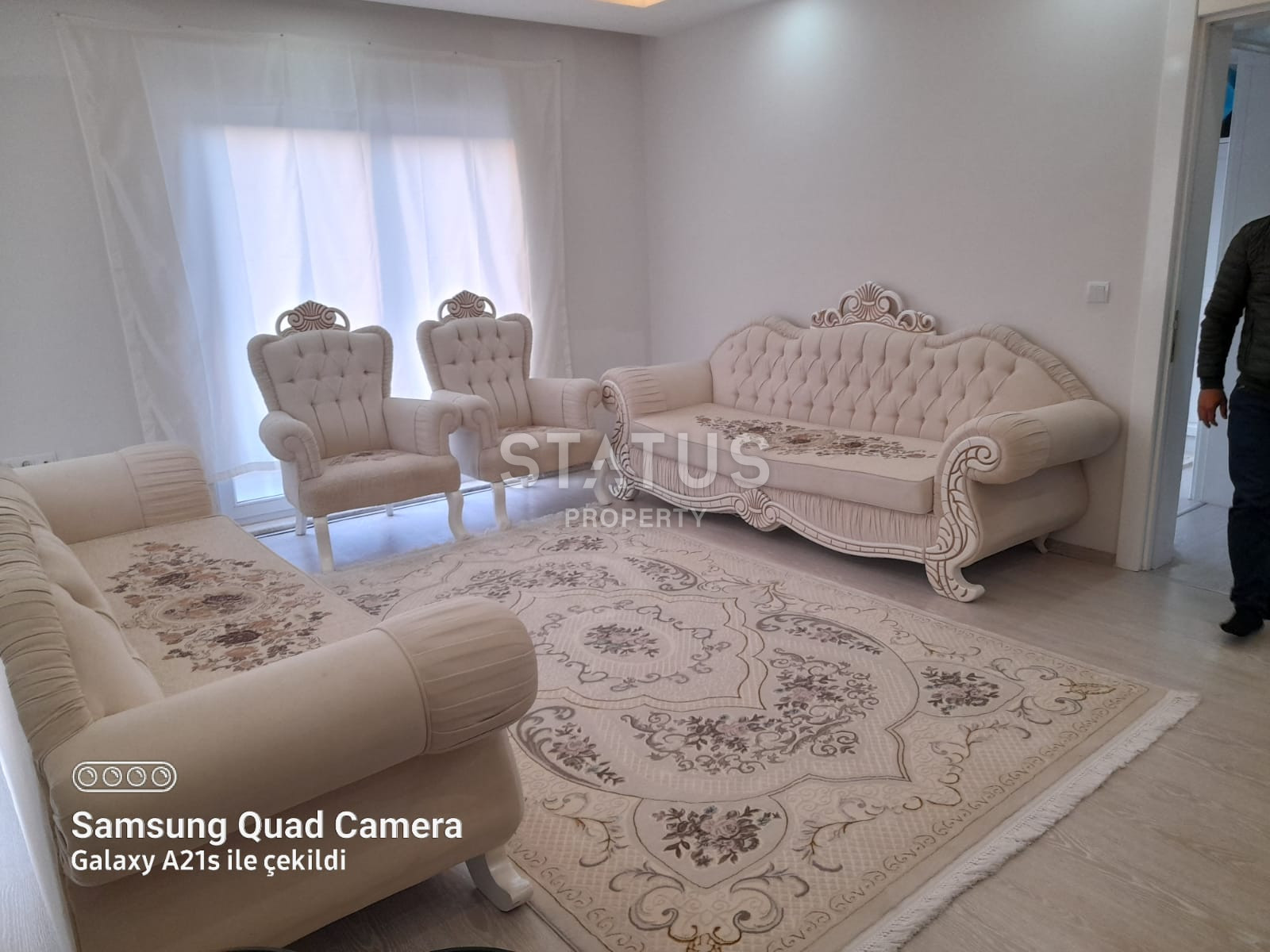Luxurious apartments 4+1 in the residential complex in Mahmutlar. 200m2 фото 4