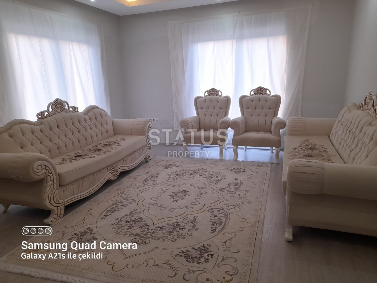 Luxurious apartments 4+1 in the residential complex in Mahmutlar. 200m2 фото 6