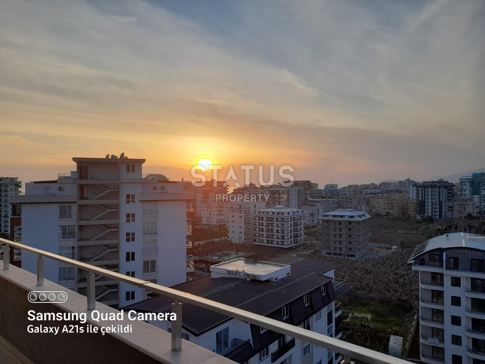 Luxurious apartments 4+1 in the residential complex in Mahmutlar. 200m2 фото 14