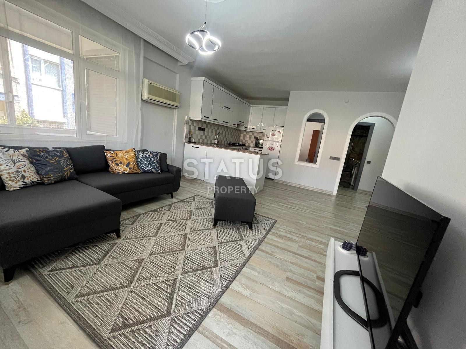 Уютная трёхкомнатная квартира с хорошим расположением в нижней ОБЕ. 100м2 фото 4