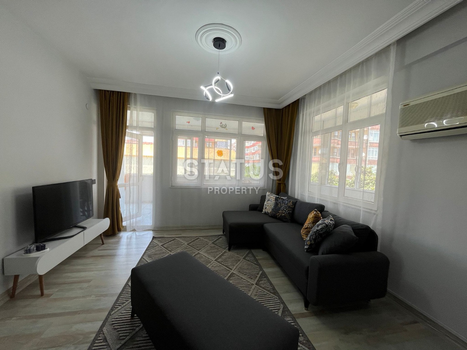 Уютная трёхкомнатная квартира с хорошим расположением в нижней ОБЕ. 100м2 фото 8