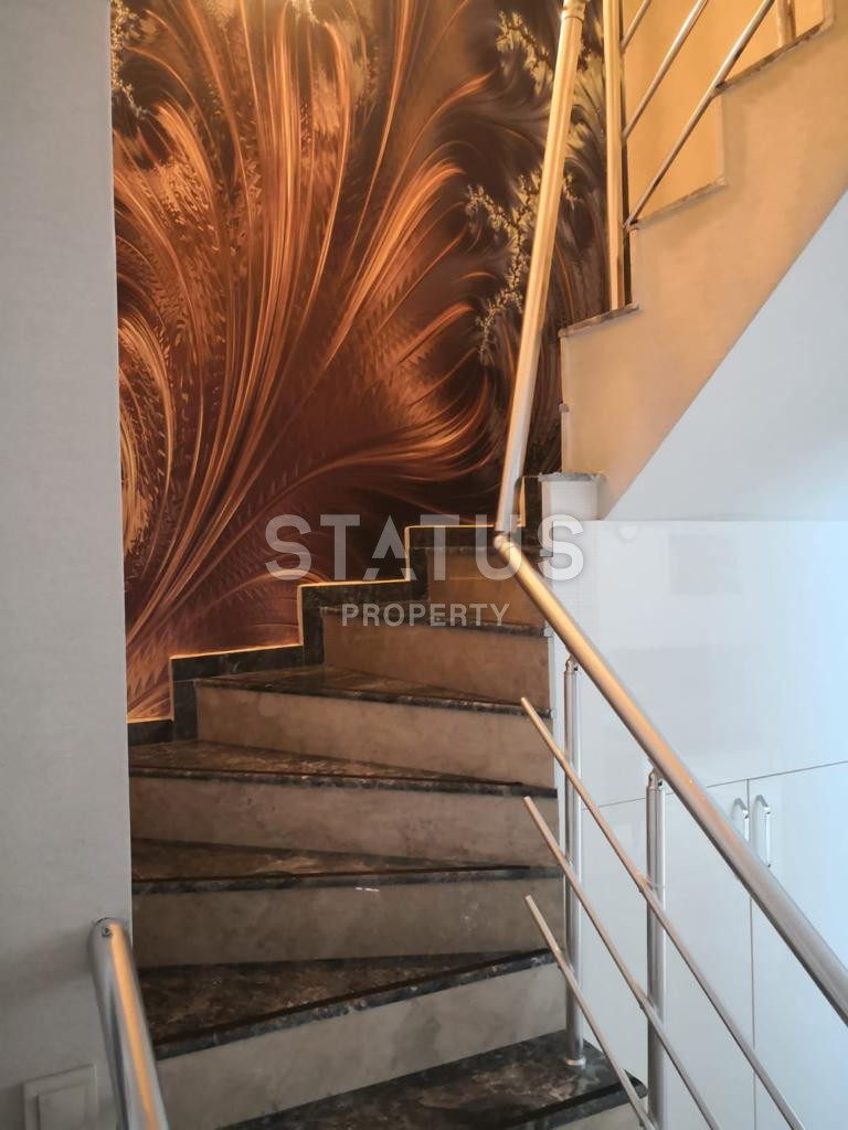 Красивый дуплекс 4+1 с шикарными видами  в ЖК премиум класса в Джикджилли. 250м2 фото 3