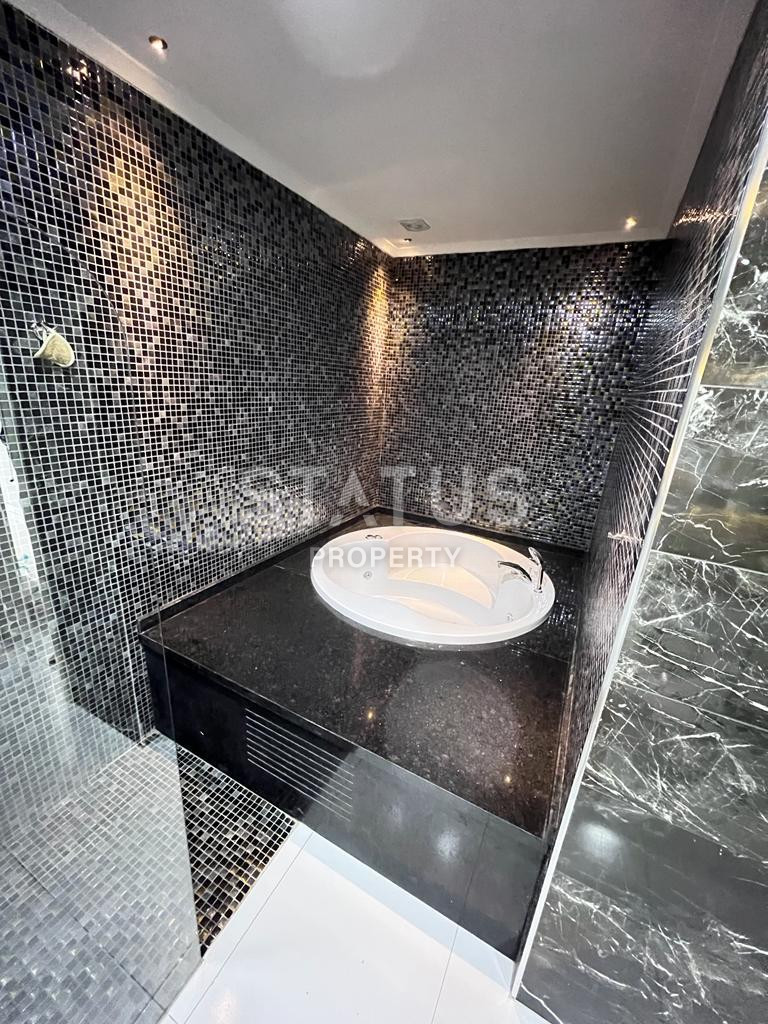 Elite apartments in a luxury complex in Kargicak, 147 m2 фото 18