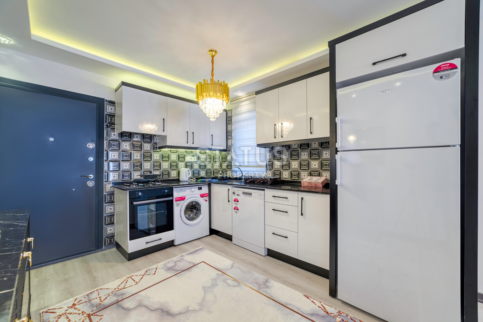 Трёхкомнатная квартира с хорошей локацией в Махмутларе. 95м2 фото 7