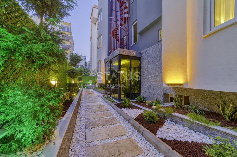 Spacious furnished apartment 2+1 in a complex with infrastructure in Mahmutlar, 125 m2. фото 31