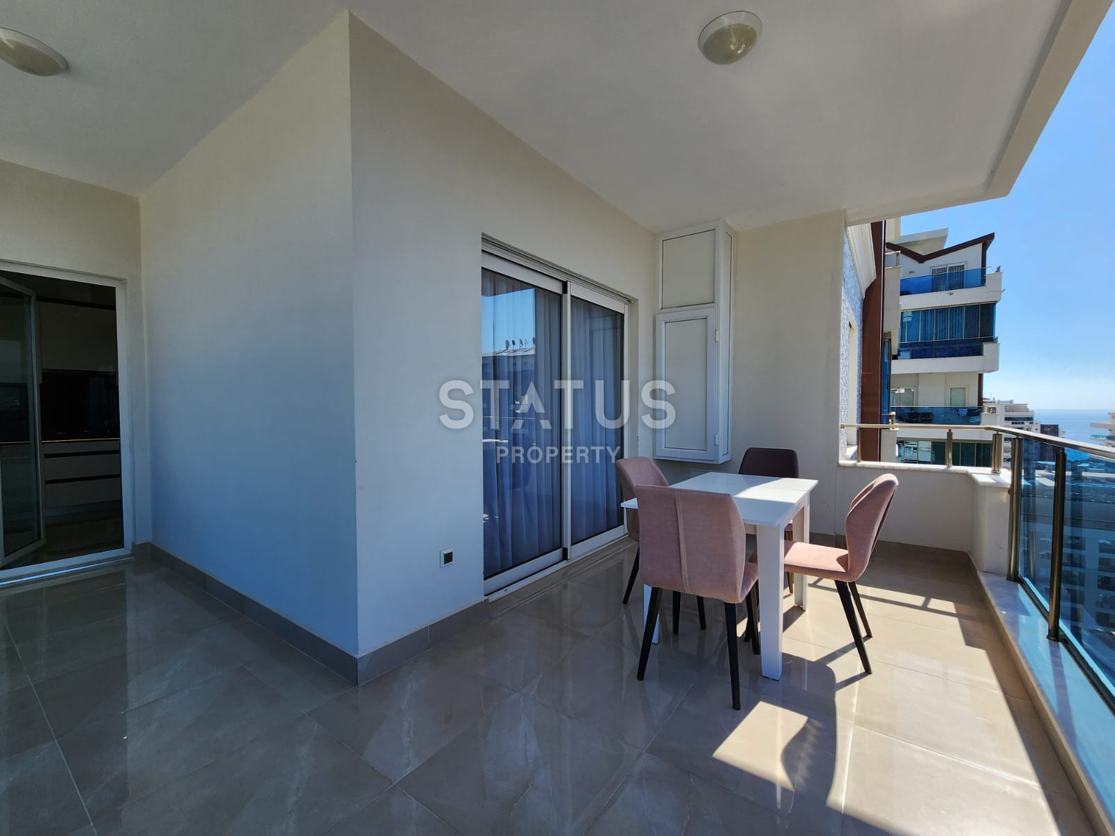 Апартаменты планировки 1+1 в шикарном комплексе с видом на море и горы, 76м2 фото 3