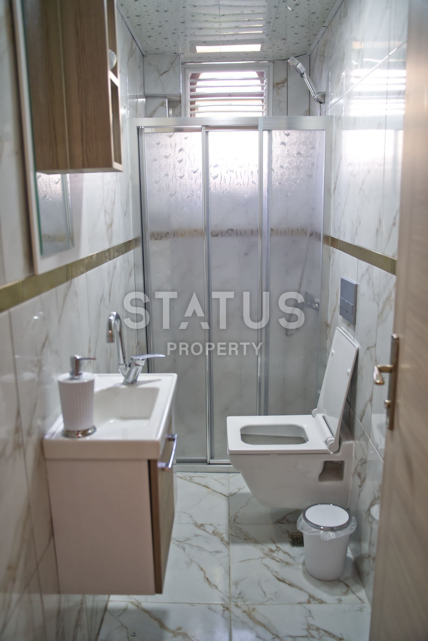 Bright three-room apartment in the center of Alanya, 100 m2 фото 8