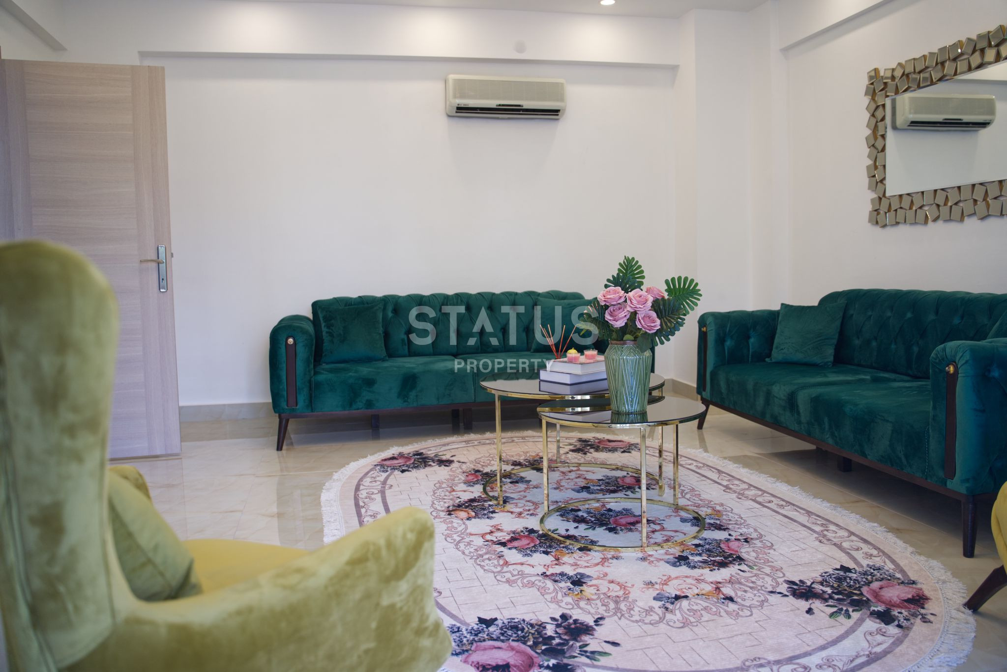 Bright three-room apartment in the center of Alanya, 100 m2 фото 13