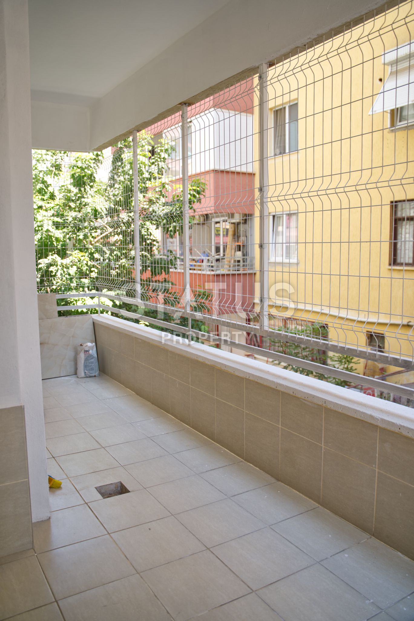 Bright three-room apartment in the center of Alanya, 100 m2 фото 17