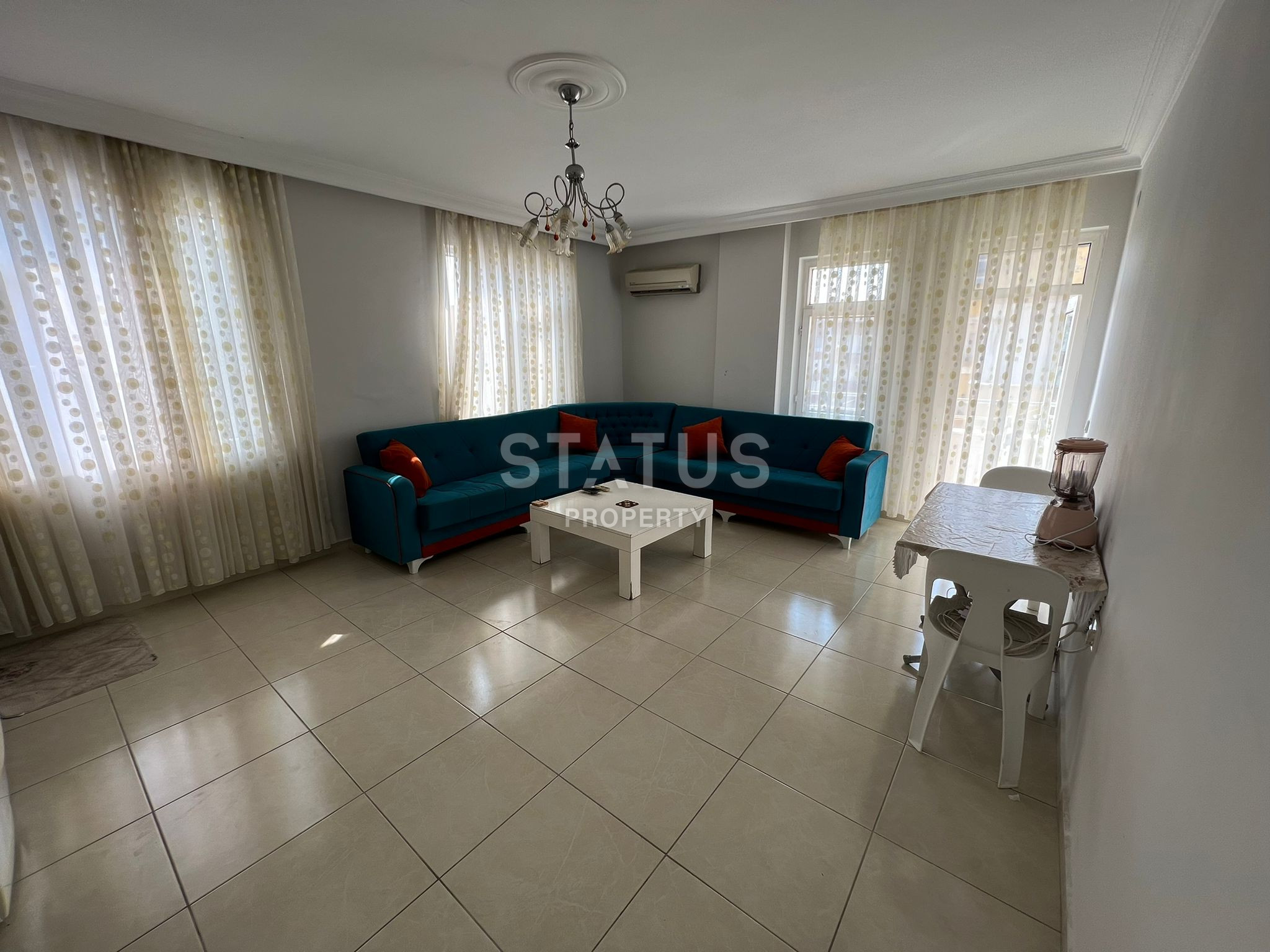 Квартира 1+1 на улице Барбаросса в районе Махмутлар, 75 м2. фото 4